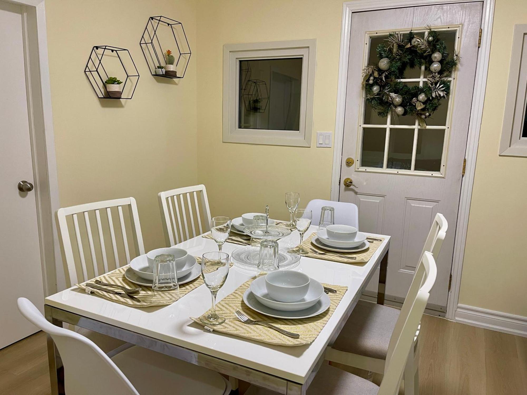 Luxury Cottage With King Bed Private Yard Bbq Deck Gazebo-4 Minutes To The Falls Niagara Falls Exterior photo