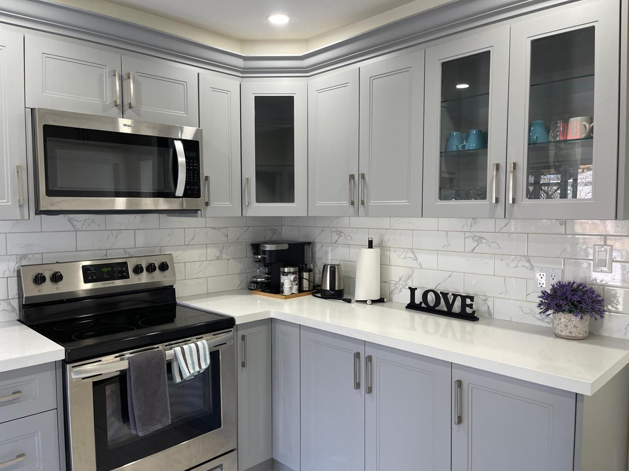 Luxury Cottage With King Bed Private Yard Bbq Deck Gazebo-4 Minutes To The Falls Niagara Falls Exterior photo